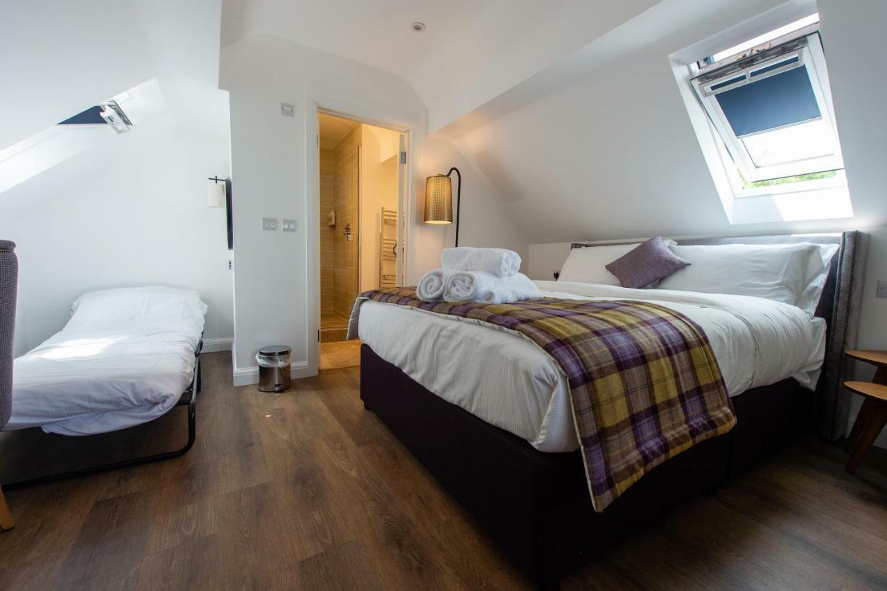 The Withies Inn Godalming Ngoại thất bức ảnh