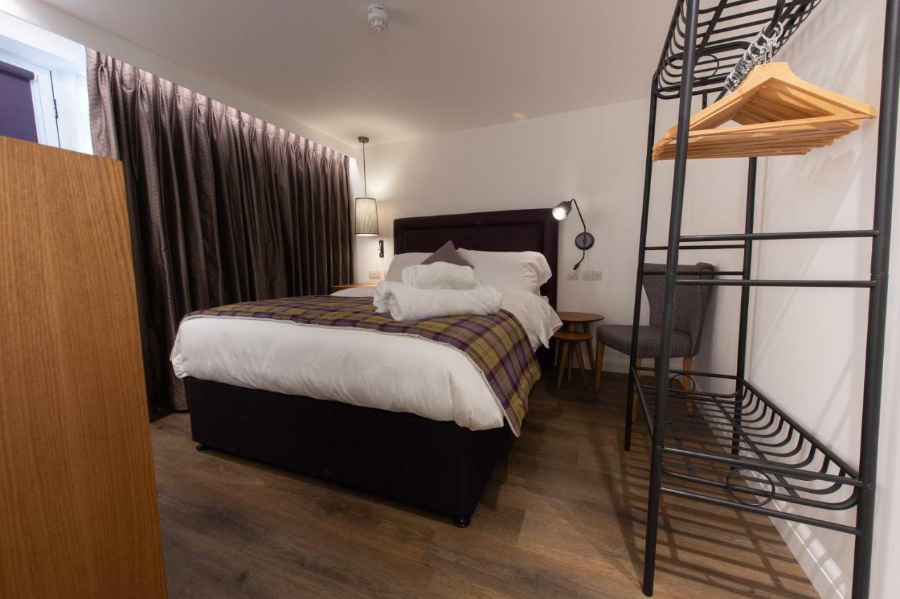 The Withies Inn Godalming Ngoại thất bức ảnh