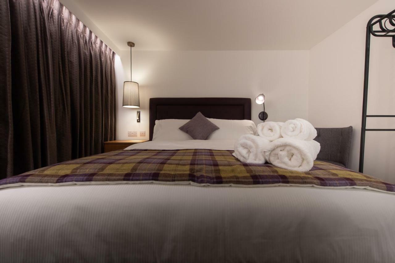 The Withies Inn Godalming Ngoại thất bức ảnh