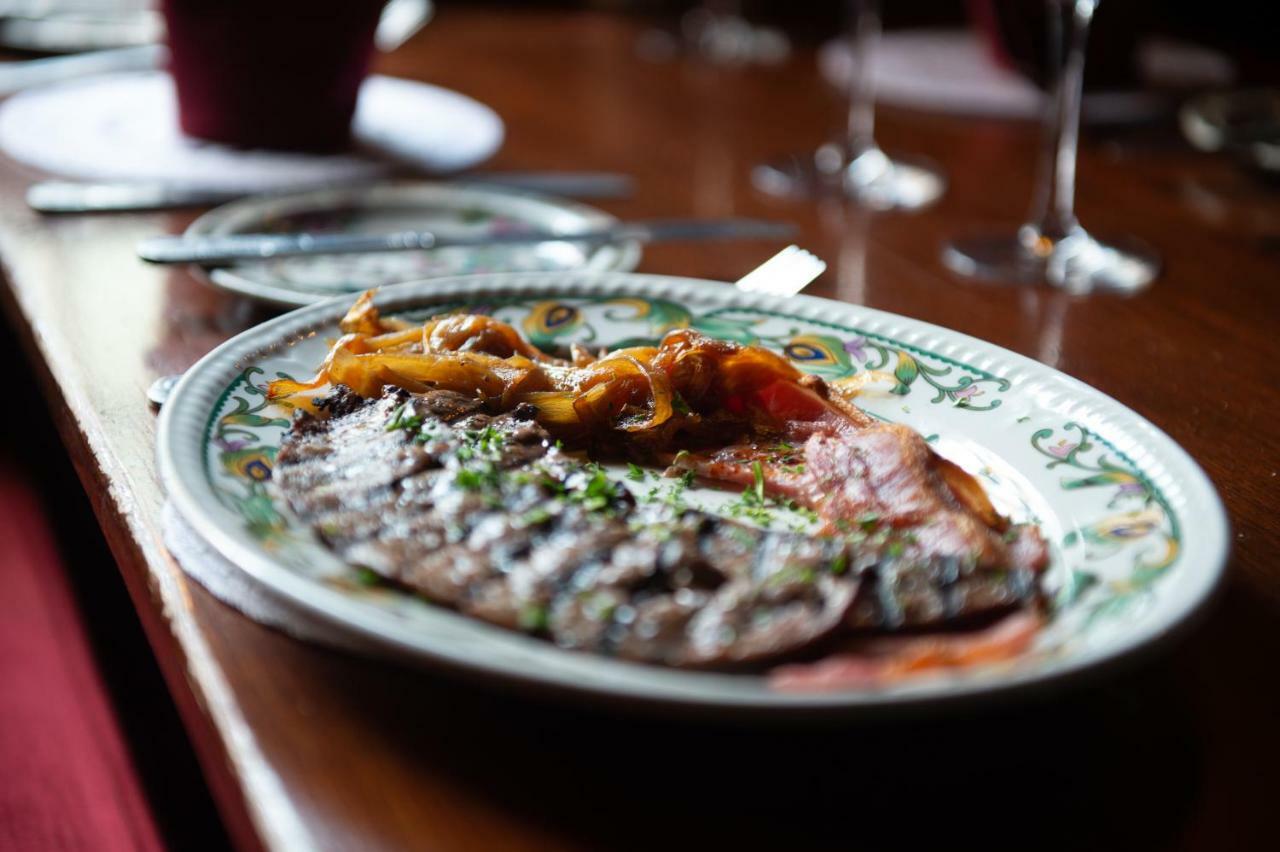 The Withies Inn Godalming Ngoại thất bức ảnh