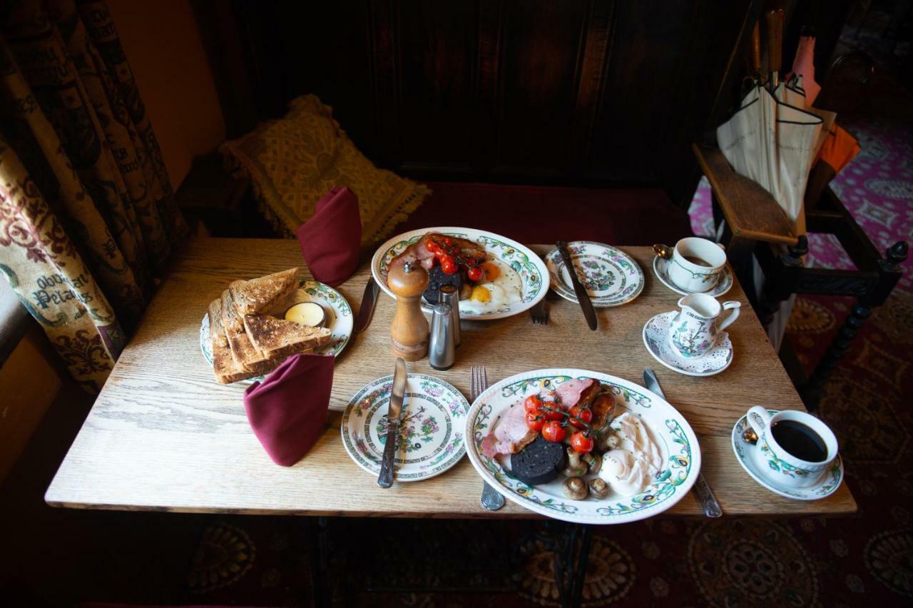 The Withies Inn Godalming Ngoại thất bức ảnh